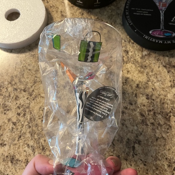 NWT Lolita Shopaholic Too Hand Painted Martini Glass in Original Box - Picture 4 of 15